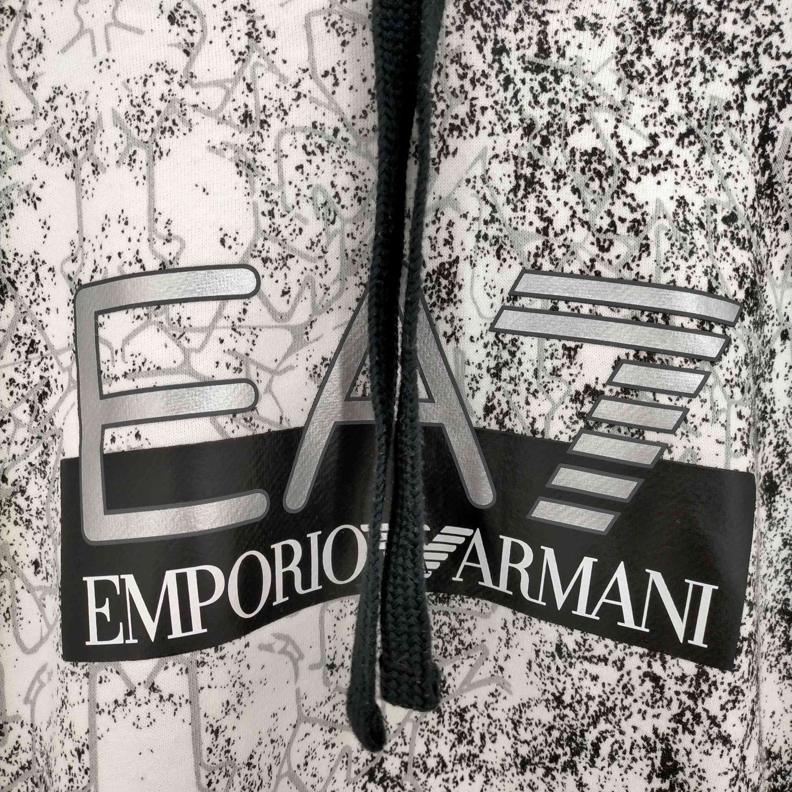 エンポリオアルマーニイーエーセブン EMPORIO ARMANI EA7 総柄 