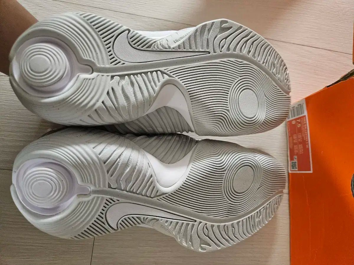  NIKE ナイキ フェンシングシューズ 255 その他 武道 格闘技