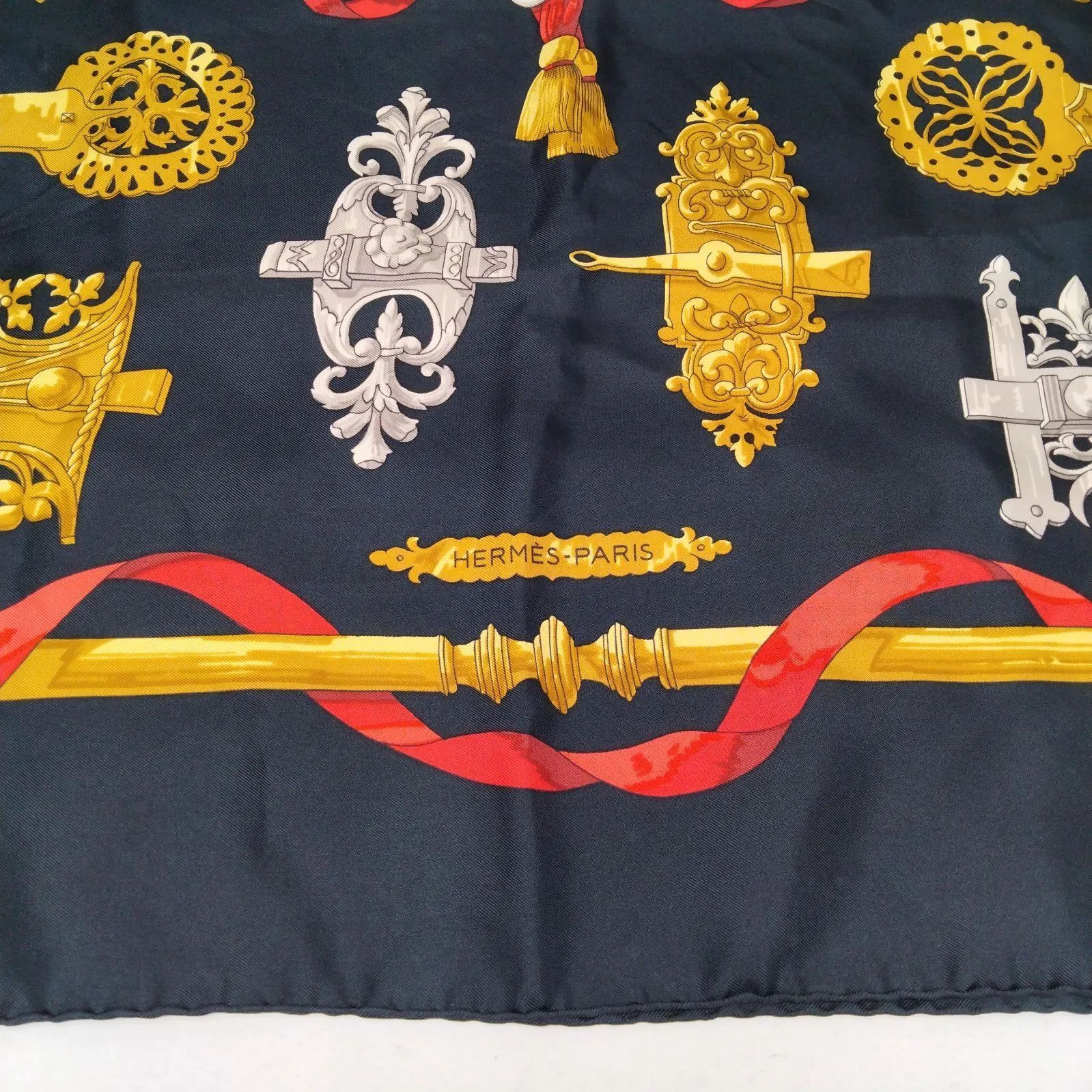 HERMES　エルメス　スカーフ　カレ90　鉄細工 FERRONNERIE エルメス / HERMES スカーフエルメス / HERMES スカーフ カレ 90