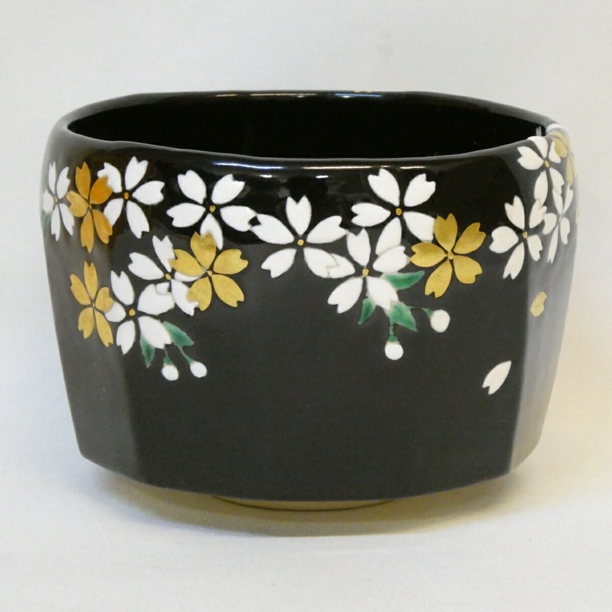 上作角印】平安 通次阿山作 黒釉 面取 桜 茶碗 夜桜 茶道具【中古 美品