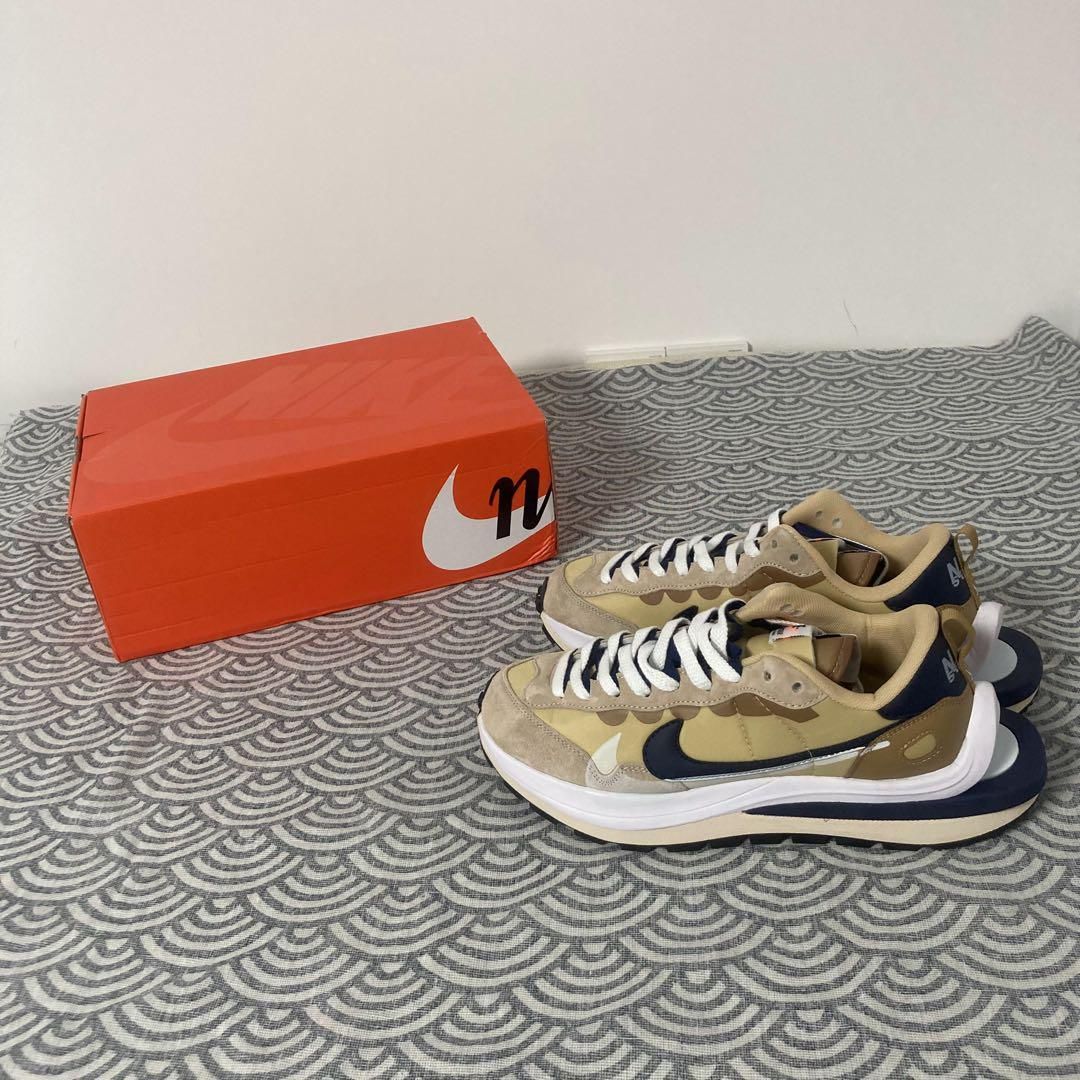 人気 Sacai × Nike VaporWaffle Sesame メンズ スニーカー 箱付 カーキ 