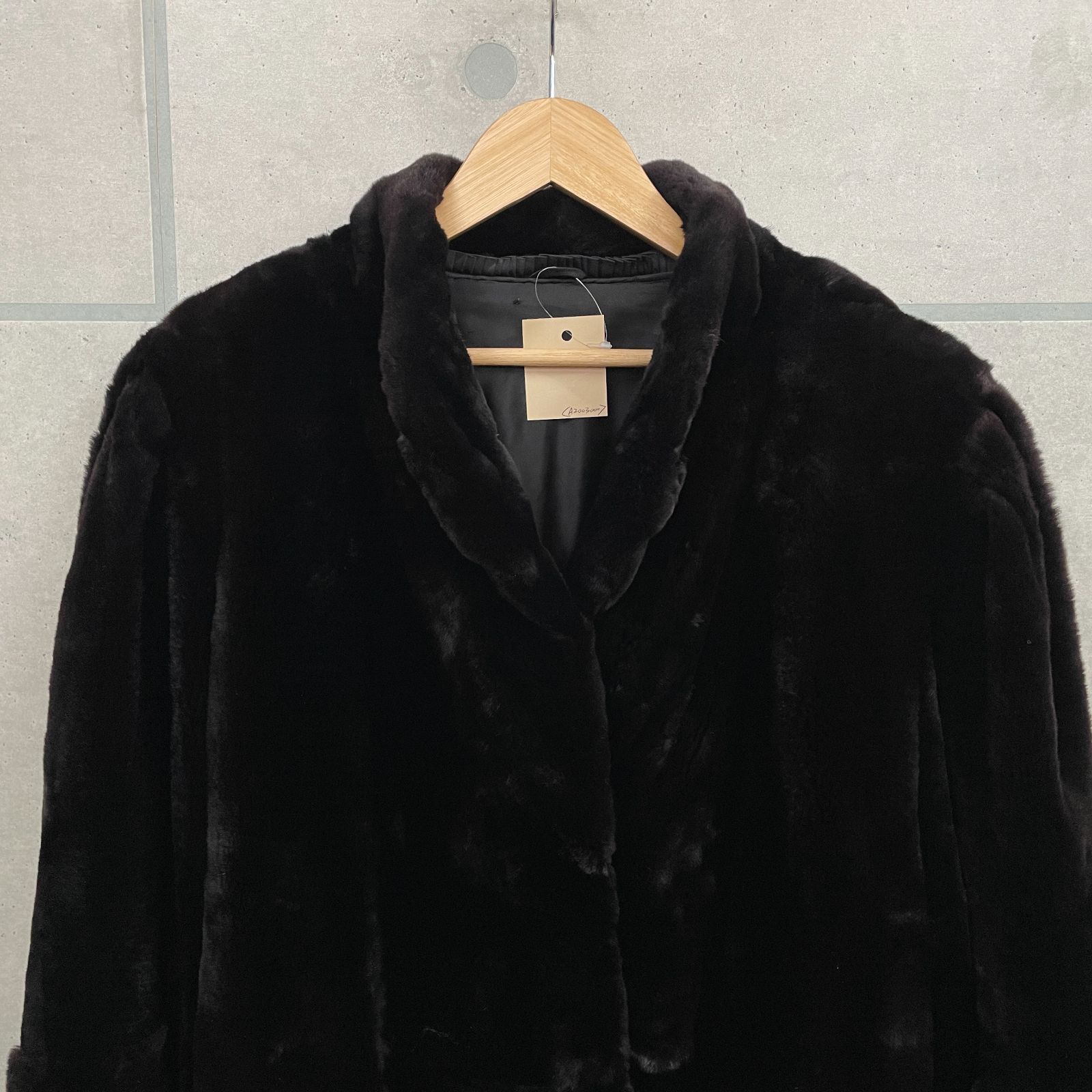 毛皮コート MINK ブラック 裏地刺繍あり SAGA MINK サガミンク