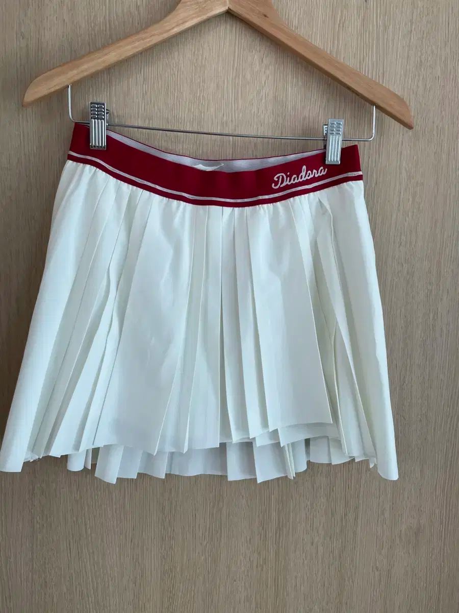 ディアドラ エルミナ テニス スカート