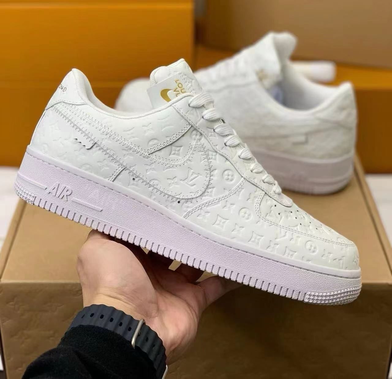 新品 LOUIS VUITTON×NIKE Air Force 1