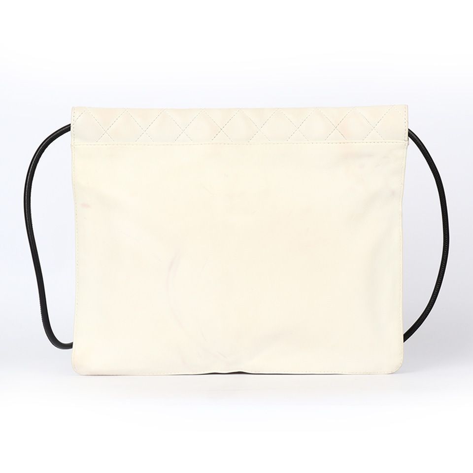 シャネル カンボンライン ラムスキン ショルダーバッグ ホワイト シルバー金具 シャネル カンボンライン ラムスキン ショルダーバッグ ホワイト