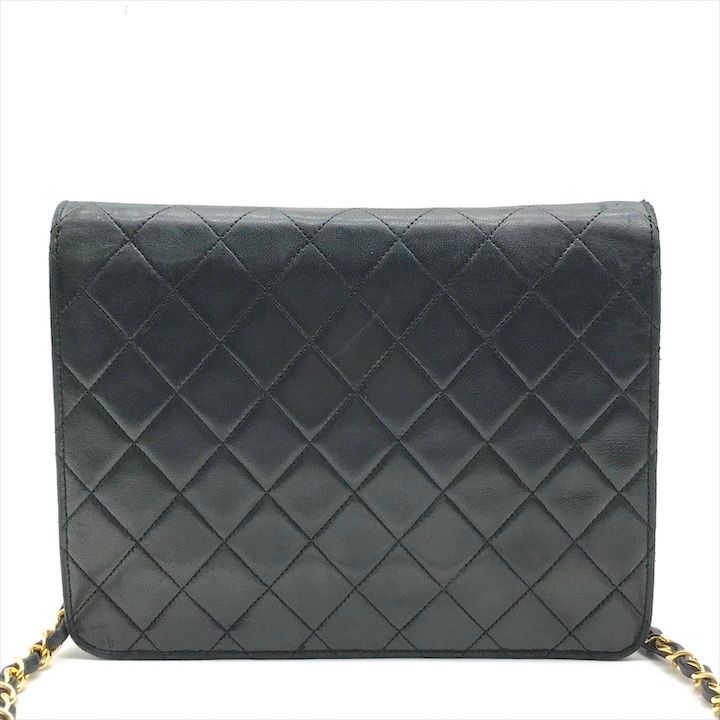 CHANEL シャネル