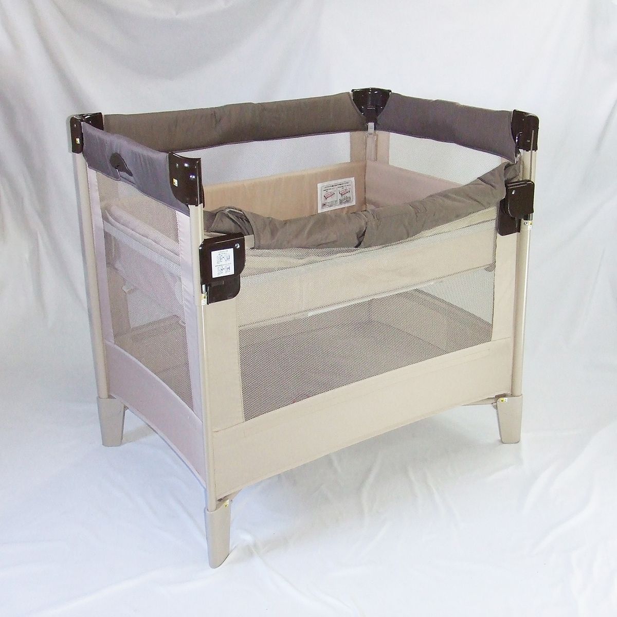 【美品】Aprica ココネルエアー ベビーベッド サークル　未使用級 Amazon.co.jp: Aprica(アップリカ) ベビーベッド ココネルエアー AB 0