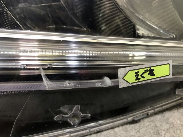 シャトル/シャトルハイブリッド GK8/GK9/GP7/GP8 純正 前期 右ヘッド