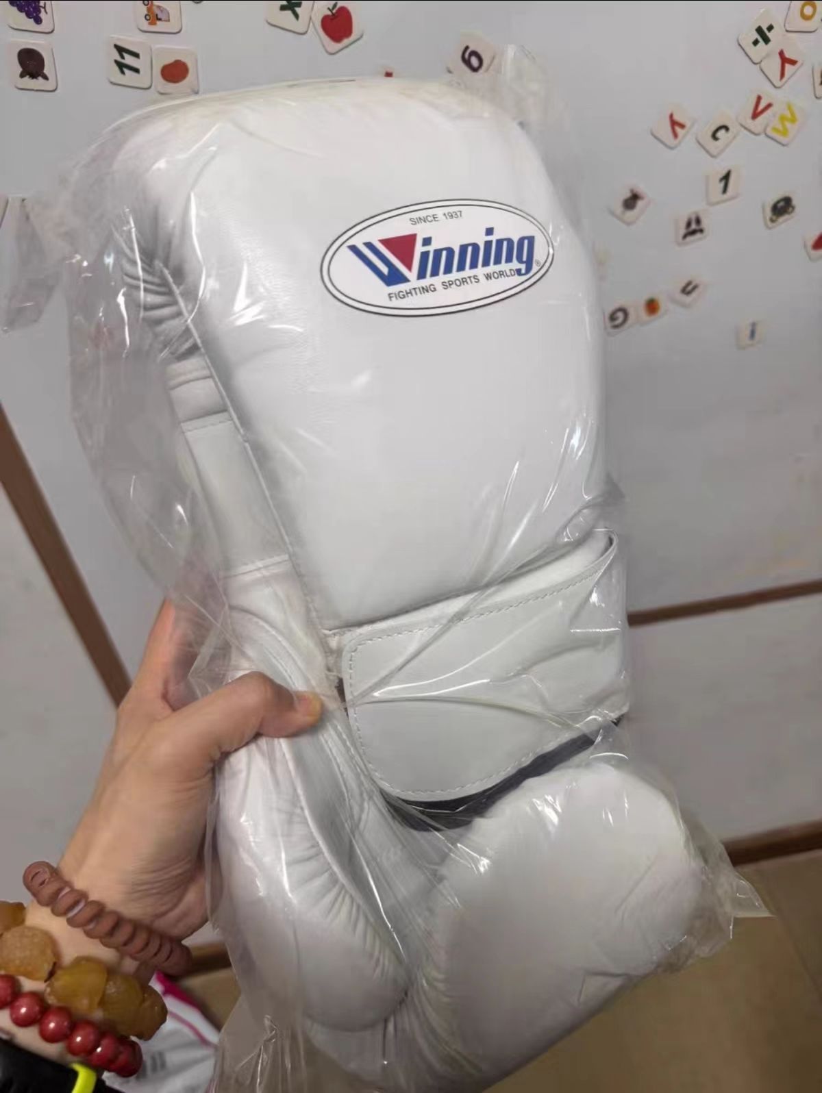 Winning S.S ボクシンググローブ レッド 6オンス、旧デザイン 昭和