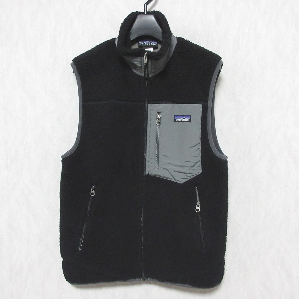 美品 patagonia パタゴニア CLASSIC RETRO-X VEST クラシック レトロX フリースベスト ジャケット 23047 小さいサイズ XS ブラック メンズ 古着 中古 USED