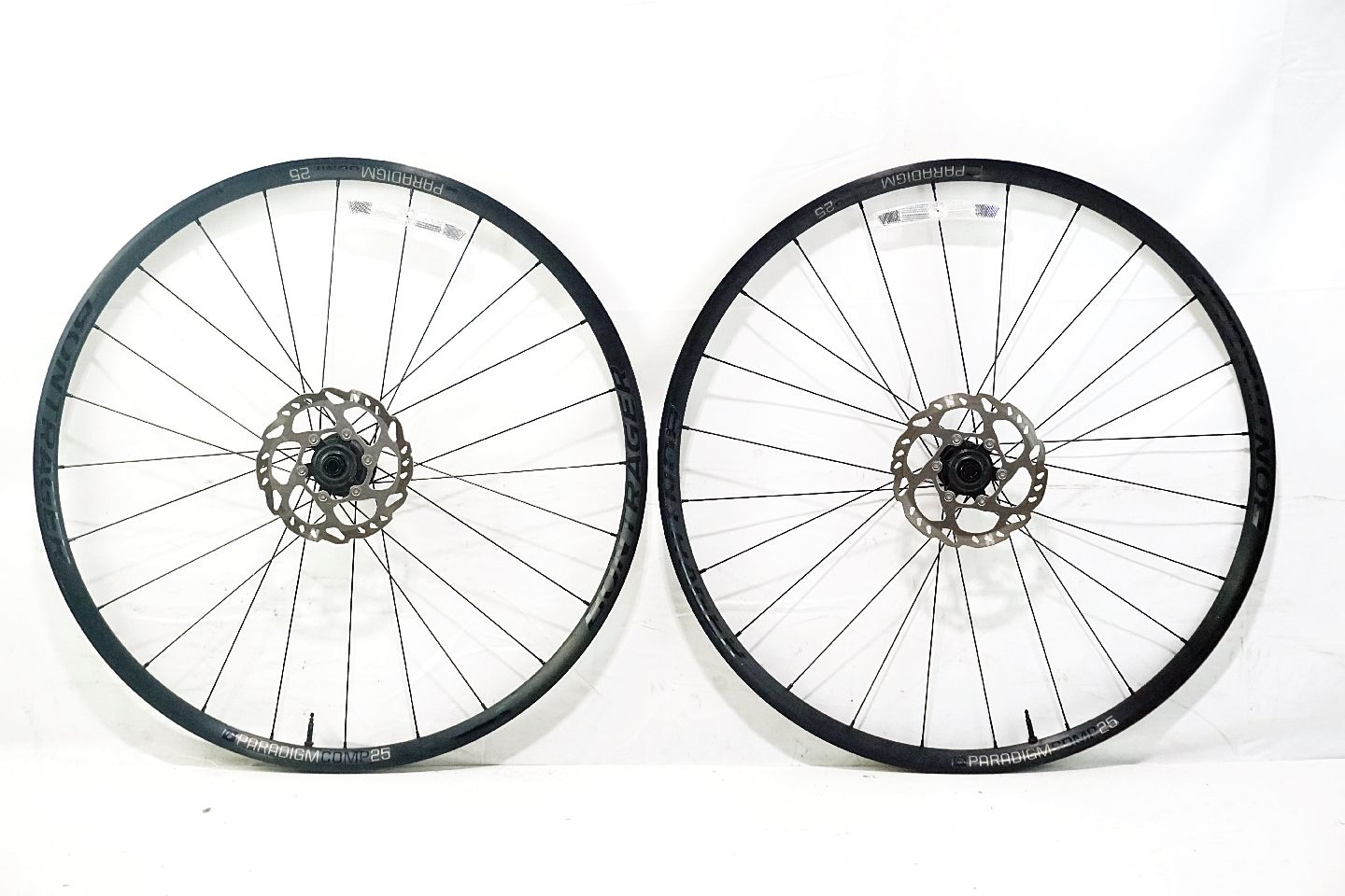 BONTRAGER 「ボントレガー」 PARADIGM COMP 25 TLR DISC SHIMANO 12S