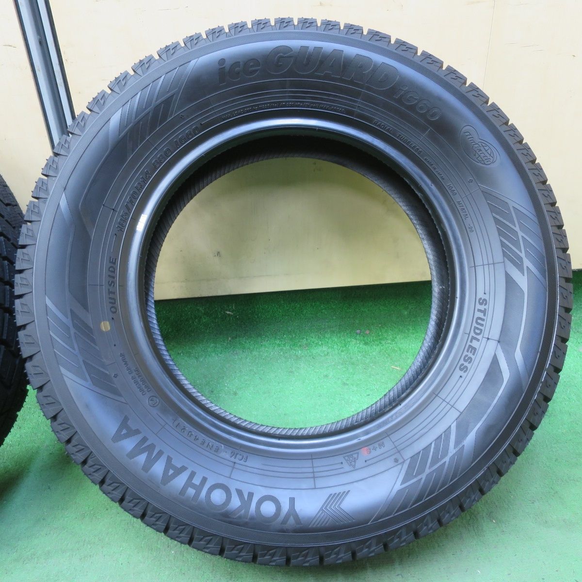 バリ溝！21年！ほぼ10分☆スタッドレス 185/70R14 ヨコハマ アイス