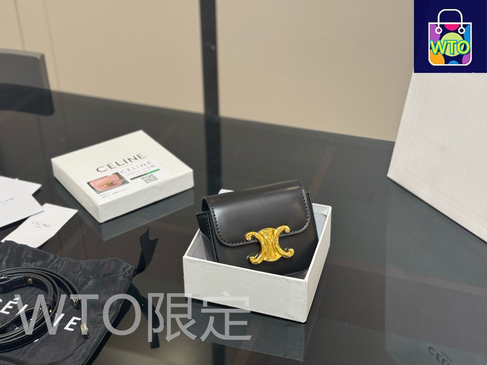 今日WTO】Celine セリーヌ ミニコインバッグ 牛皮製で収納力に