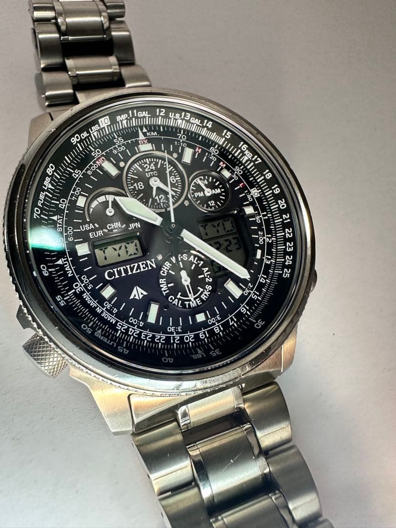 CITIZEN プロマスター　スカイ　u680 チタン 人気モデル プロマスター スカイ 電波ソーラー 軽量チタン U680