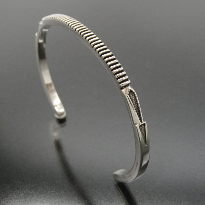 ナバホ　ジェニファーカーティス　バングル 小物 / インディアンジュエリー INDIAN JEWELRY 小物 バングル