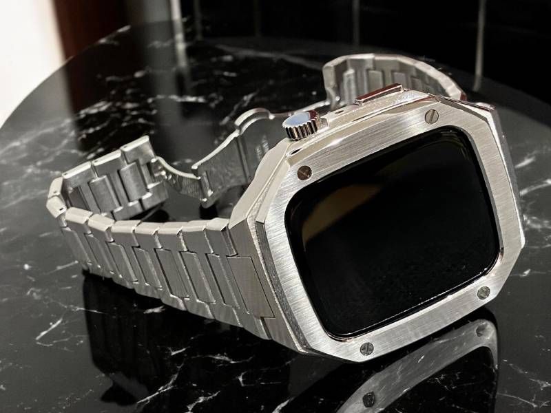 シルバー４４ｍｍ 最新ネジ工具不要 簡単脱着 ワンタッチ AppleWatchメタル カバーケース 脱着 簡単 保護 カスタム ベルト バンド アップルウォッチ対応