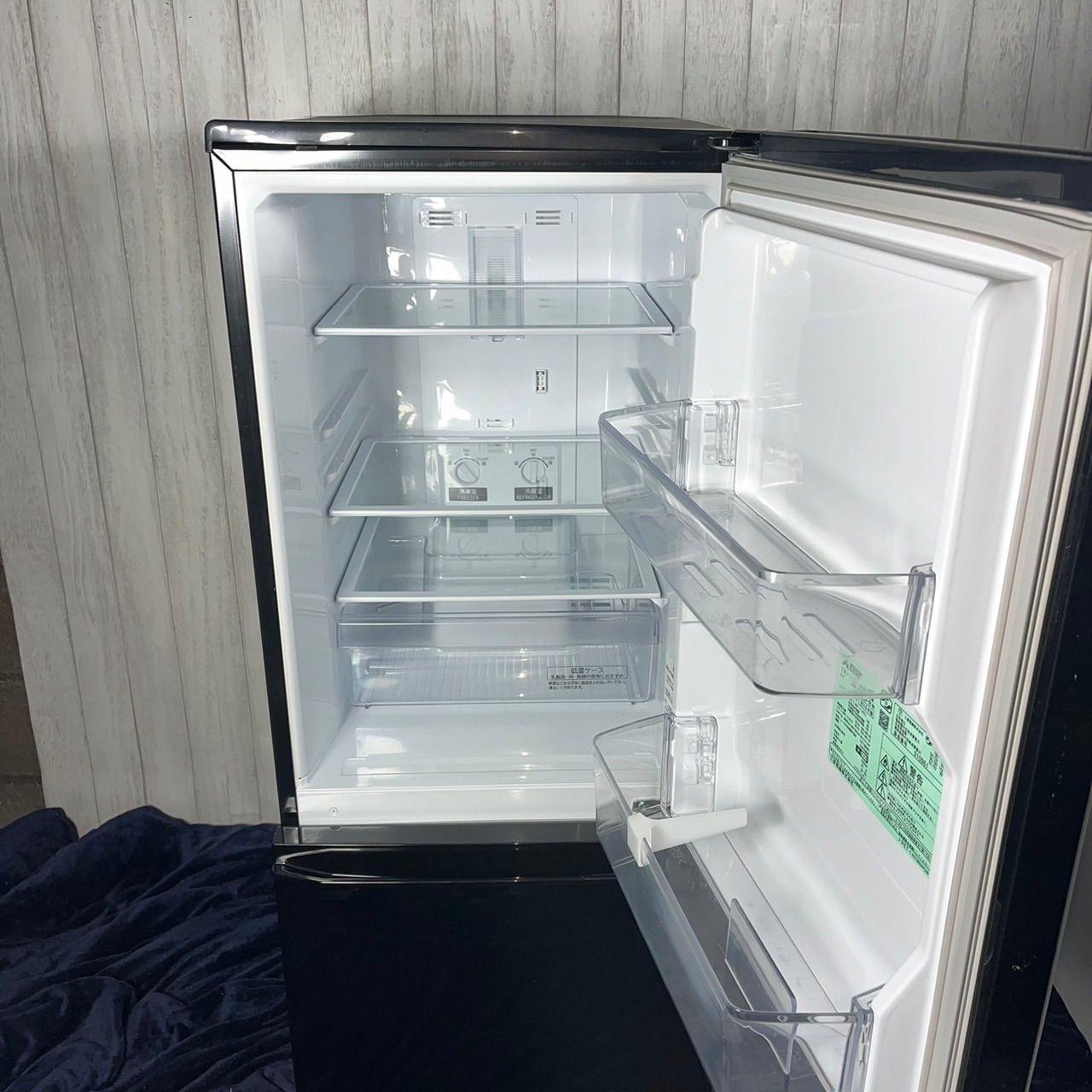 万代店 MITSUBISHI/三菱 ノンフロン冷凍冷蔵庫 MR-P15D-B 146L サファイアブラック 2ドア - 冷蔵庫