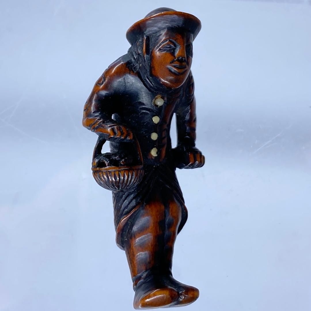 時代 木彫 ラッタン人 根付 6g 東な6-1217 2F