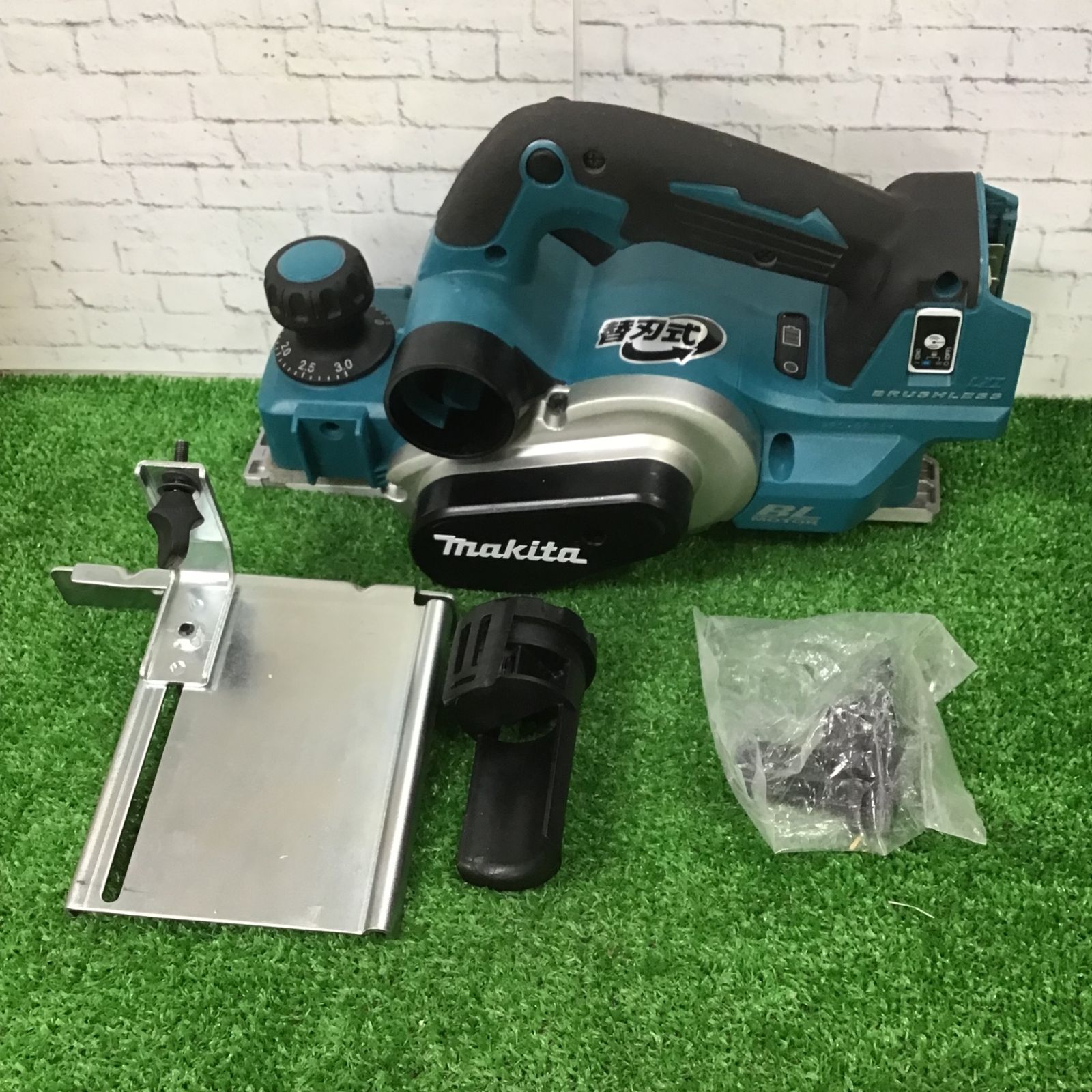 激レア デッドマウント・デスプレイ TSUTAYA キャンパスアート