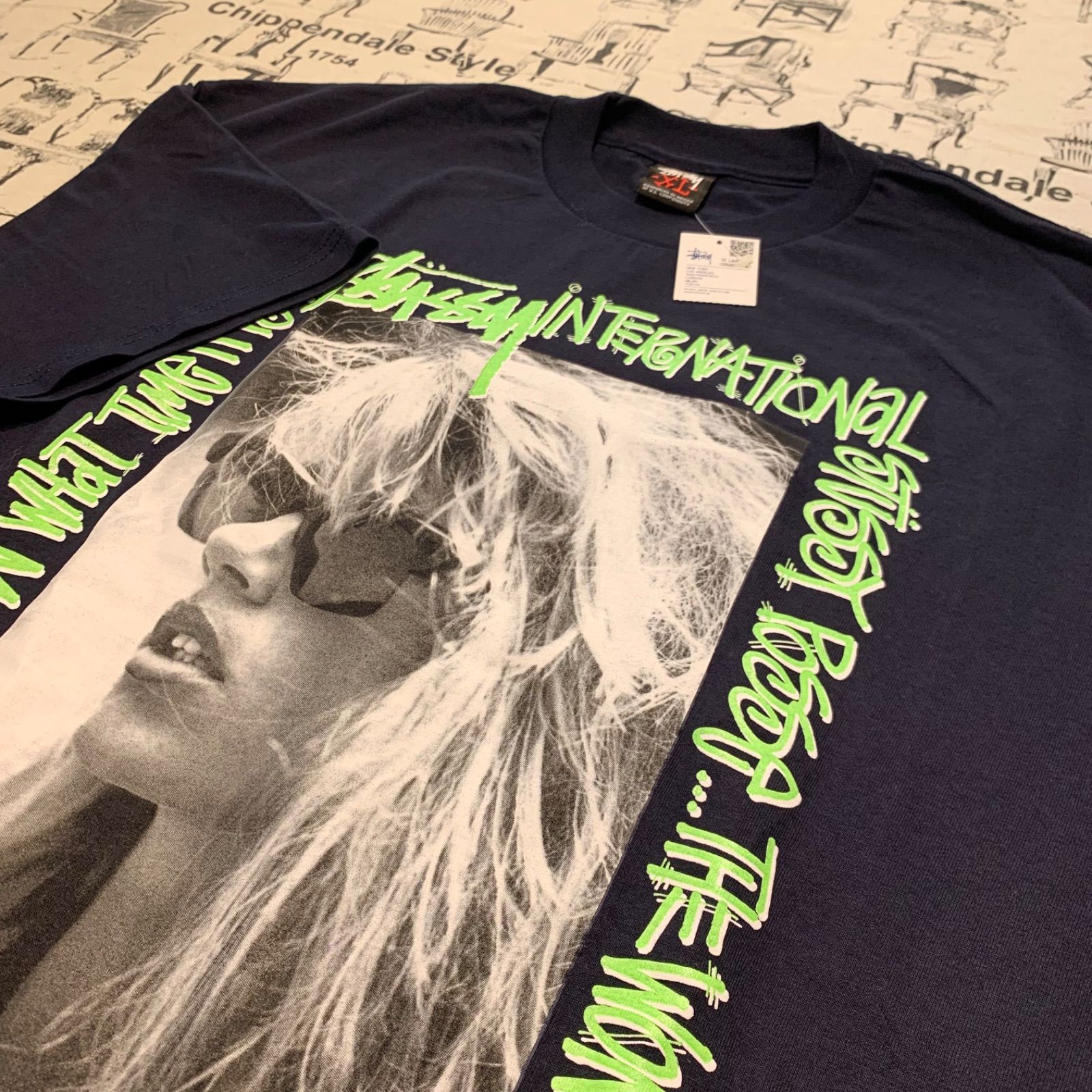 00s STUSSY LAURA ローラ Compared To What? フ Rare!! Vintage 00's STUSSY LAURA Compared to What Photo Tee