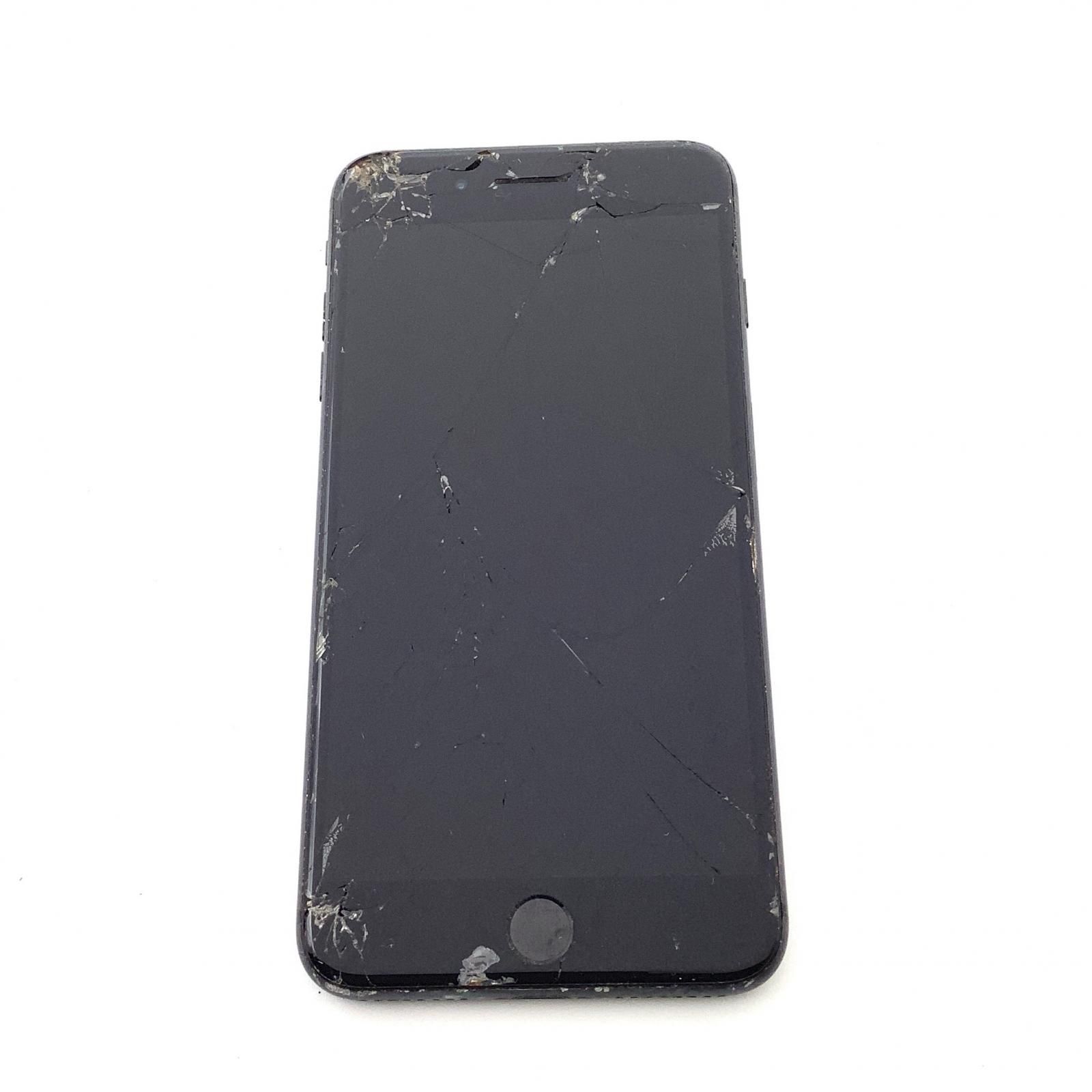 iPhone 8 Plus 256GB スペースグレイ docomo 白ロム 86.5%【難有