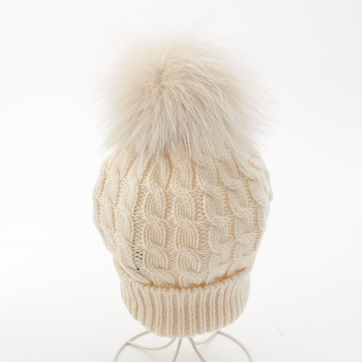 R2345 未使用!! モンクレール ファー ニット帽 アイボリー R2345 未使用!! モンクレール ファー ニット帽 アイボリー R2345 未