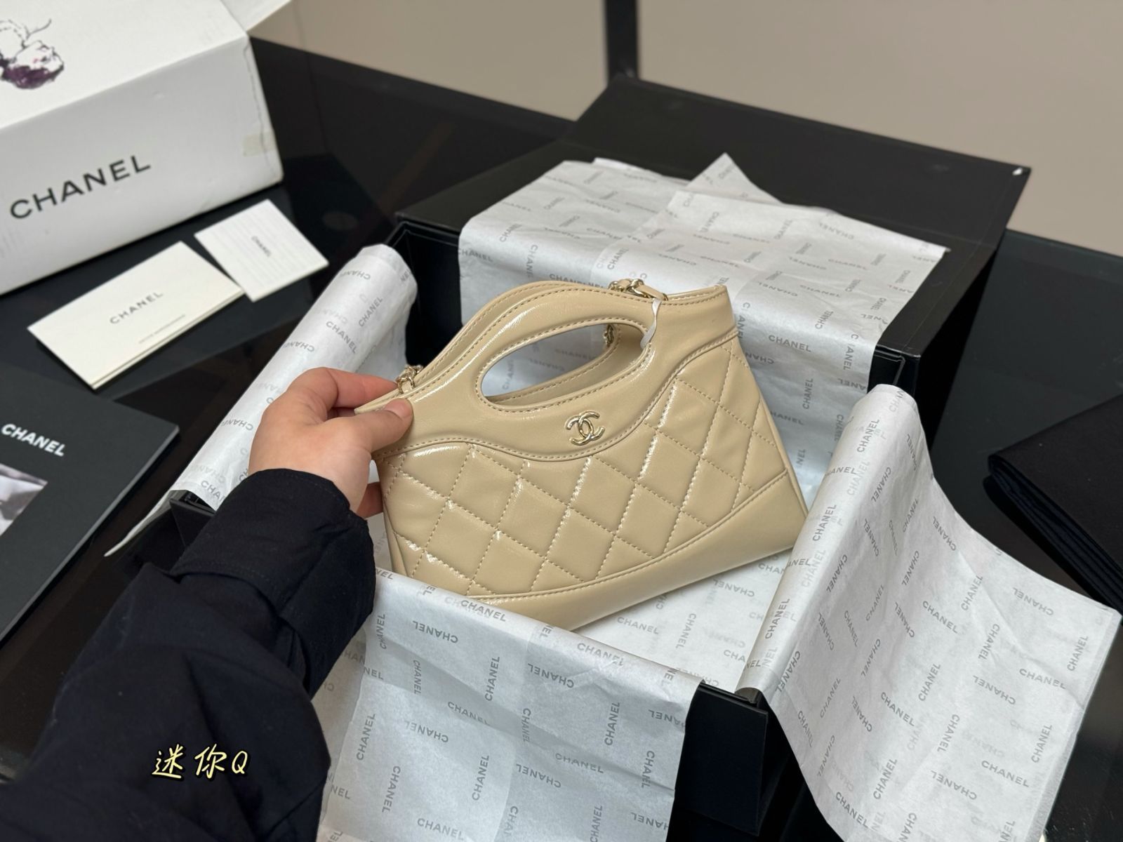 超人気◆完売必須 CHANEL 31 ミニショッピングバッグ ホワイト 超人気◇完売必須 CHANEL 31 ミニショッピングバッグ ホワイト