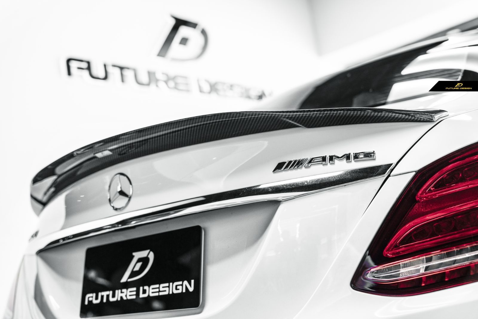 FUTURE DESIGN 正規品】BENZ メルセデス・ベンツ Cクラス W205 セダン