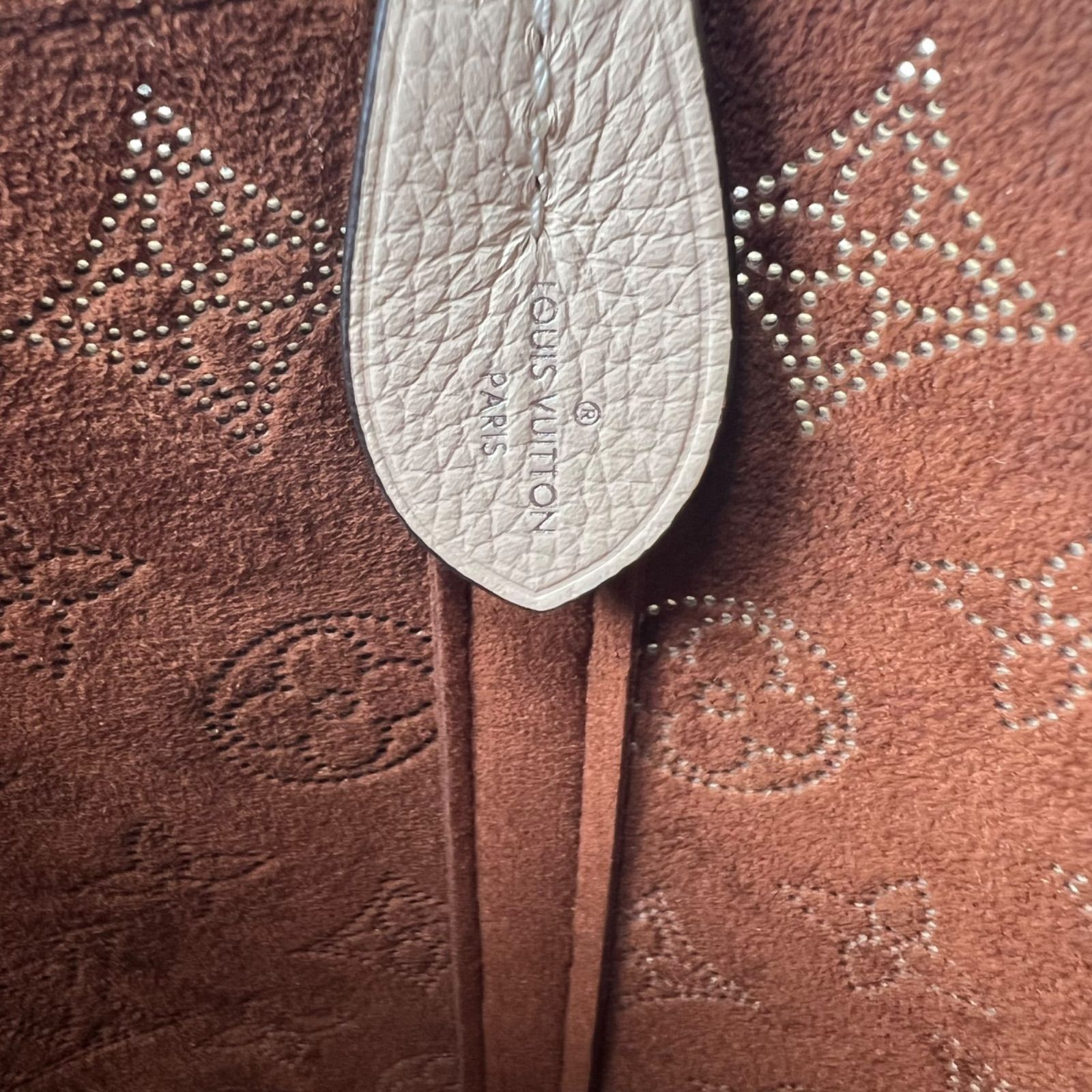 ルイヴィトン マヒナ ブロッサム PM クレーム バッグ 2way