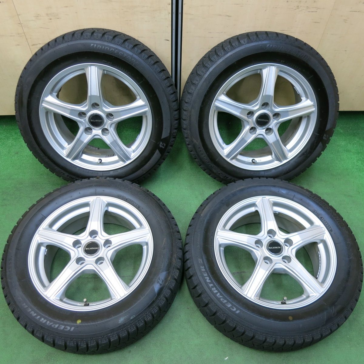 送料無料] バリ溝！23年！キレイ！ほぼ10分☆スタッドレス 205/60R16 