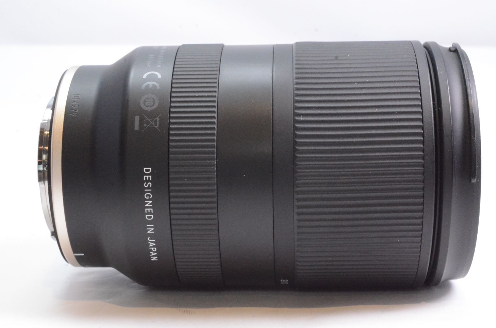 SIGMA シグマ 18-200mm F3.5-6.3 DC EF-Sマウント TAMRON タムロン 28-200mm F/2.8-5.6 Di III RXD ソニーE