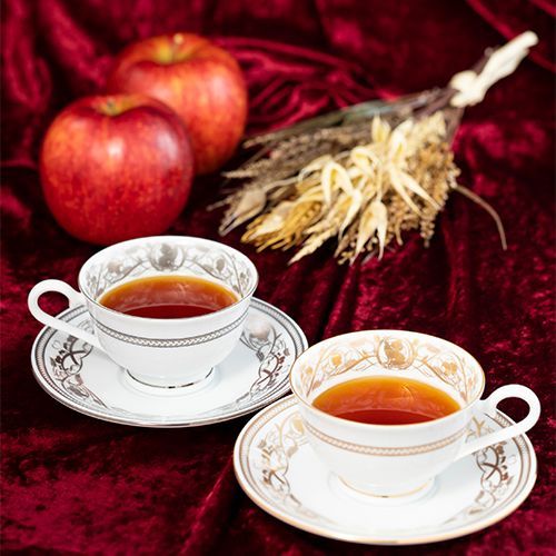 狼と香辛料 カップ＆ソーサーセット 狼と香辛料 湯屋 カップ＆ソーサー ペアセット 未使用品 - メルカリ