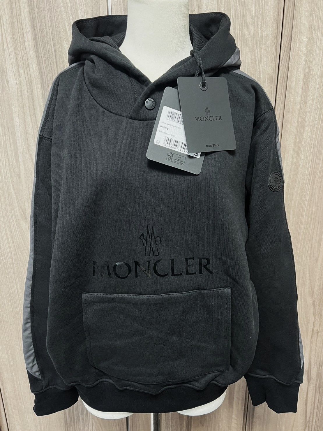 ☆新品未使用タグ付き☆MONCLER HoodieSweater パーカー XL