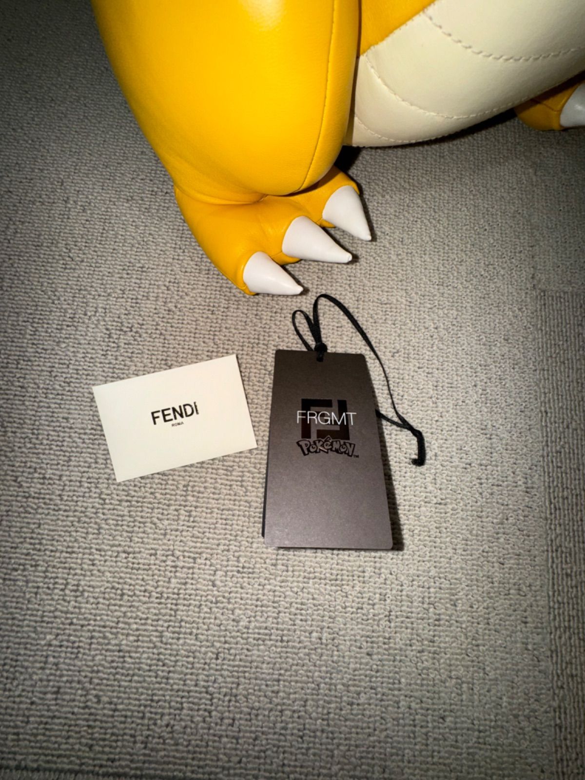 FENDIポケモンフラグメント カイリュー トーテム - メルカリ