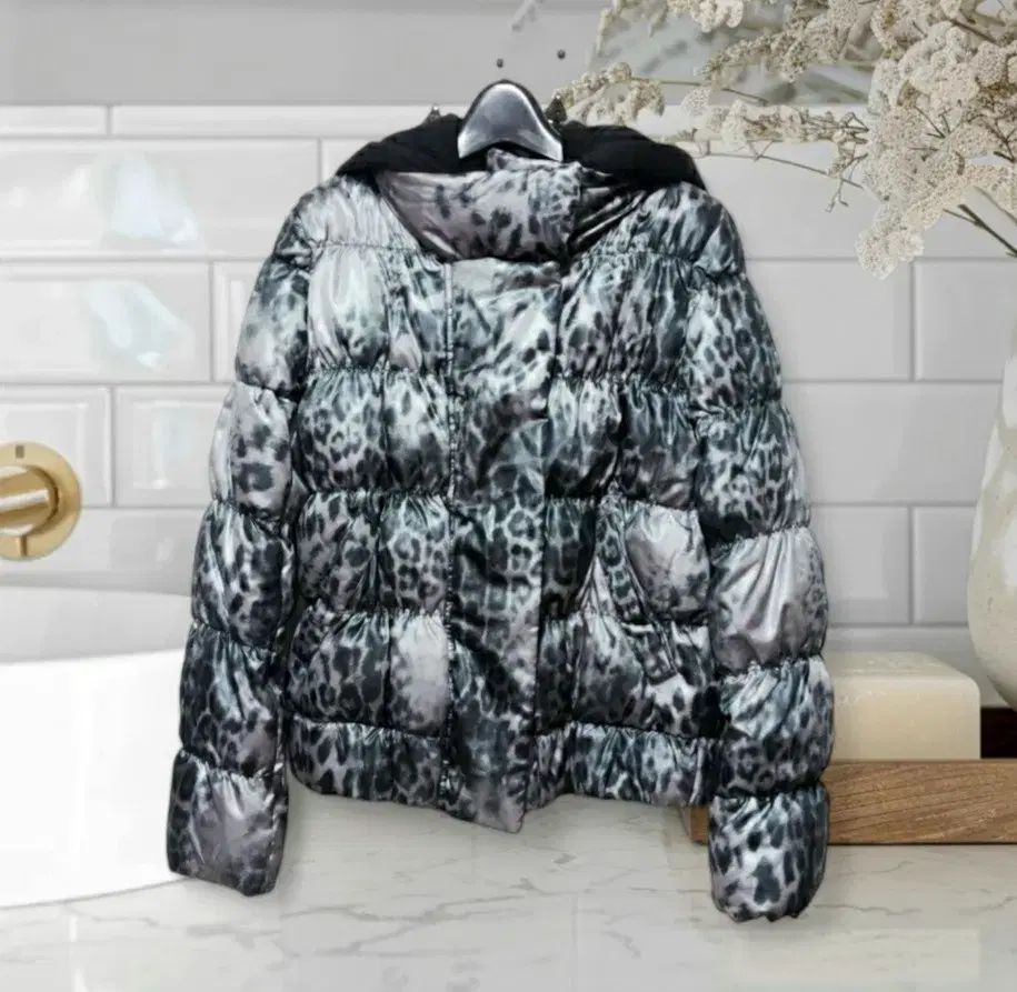 55 レディース ヒョウ柄 レオパード アヒルダウン ショートダウン アウター グース ショートダウン クロップド