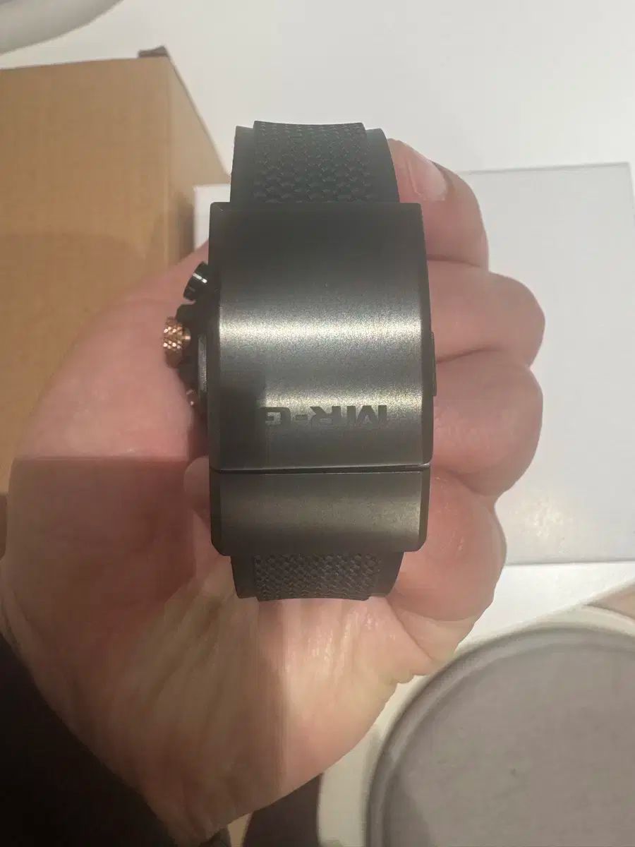 MRG B2000R