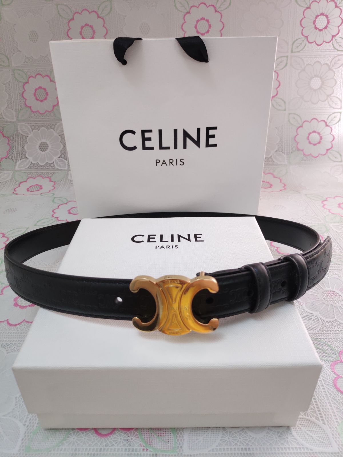 昇るような Celine セリーヌ ベルト トリオンフ 金色金具 レザーベルト 黒 男女兼用✜