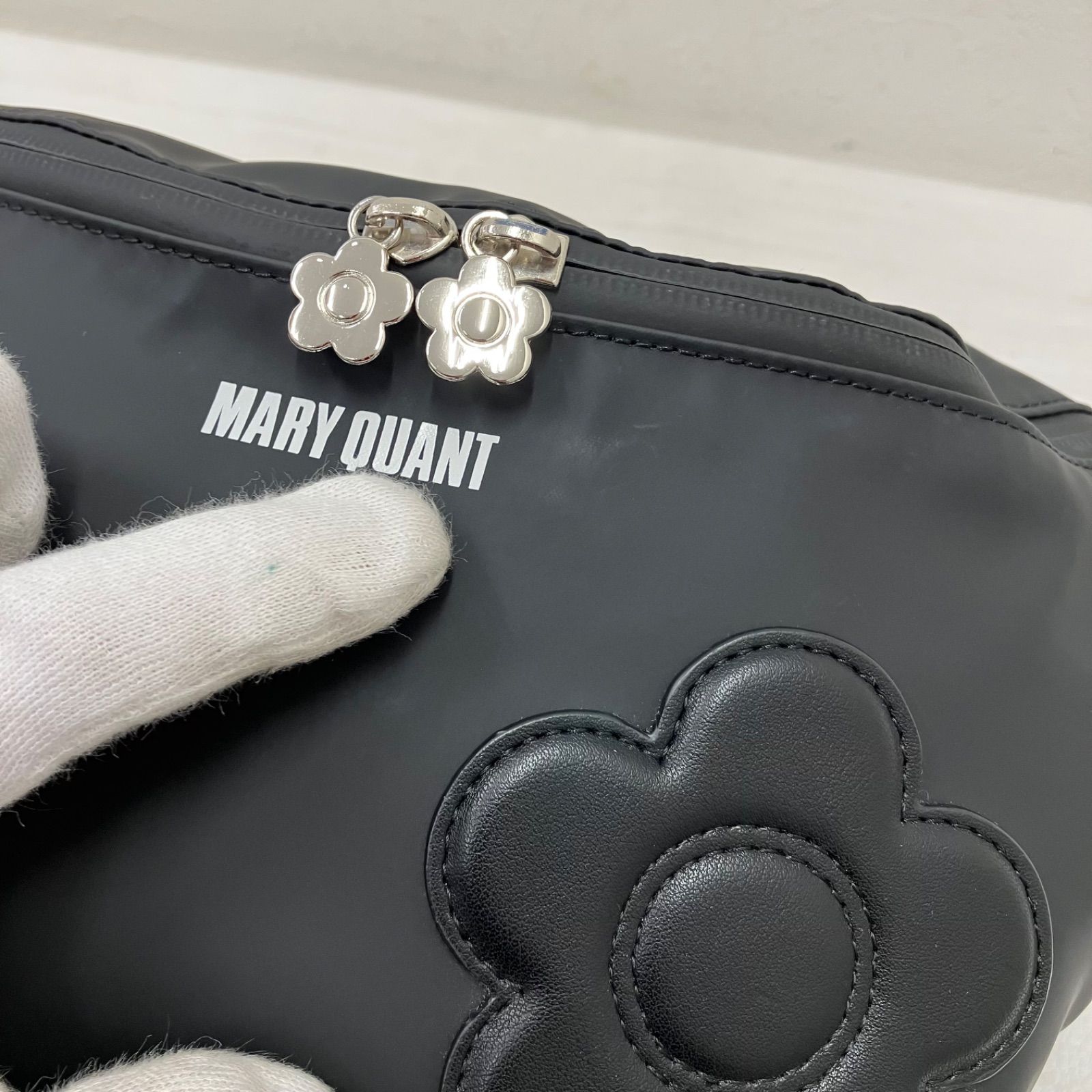 マリークワント ボディバッグ ウエストバッグ デイジー ブラック マリークワント MARY QUANT デイジーパッチライト ボディバッグ
