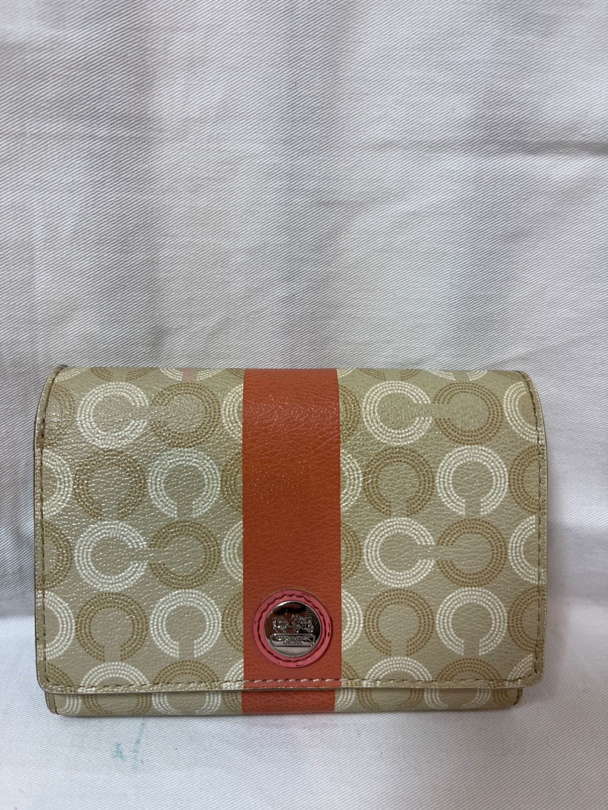 z1137 COACH コーチ 二つ折り財布 Cロゴ ベージュ×オレンジ