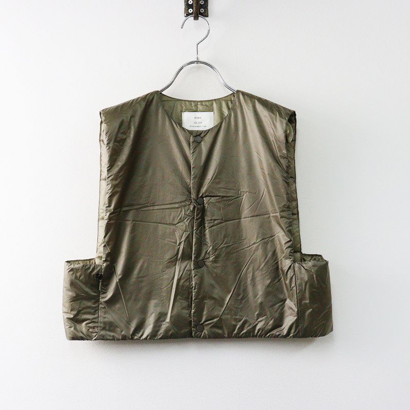HYKE QUILTED CROPPED VEST カーキ｜