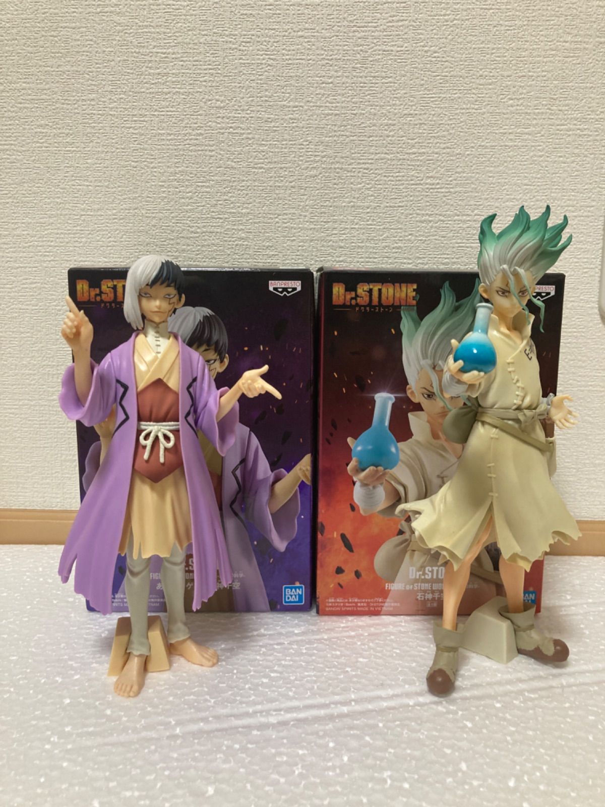 Dr.STONE ひっかけフィギュア 石神千空&あさぎりゲン2体セット Dr.STONE』がプライズシリーズ「ひっかけフィギュア」に登場