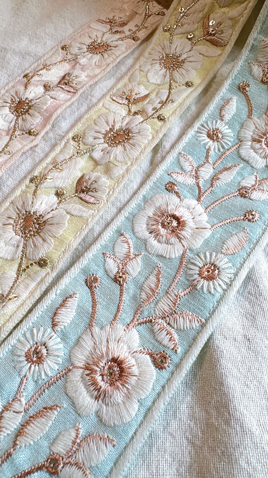 大処分セール！！【1m】インド刺繍リボン 全3種類 072 - メルカリ