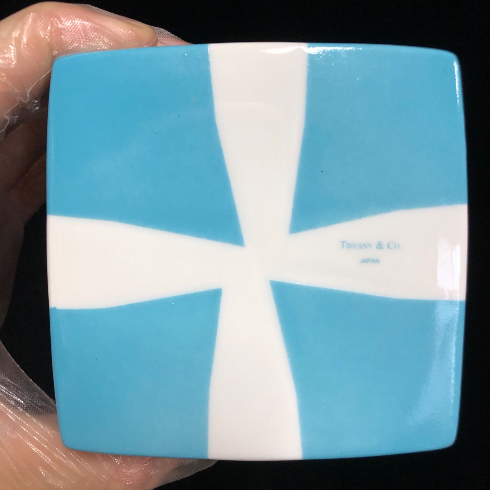 大きいサイズTiffany&Co.陶器ブルーボックス小物入れ