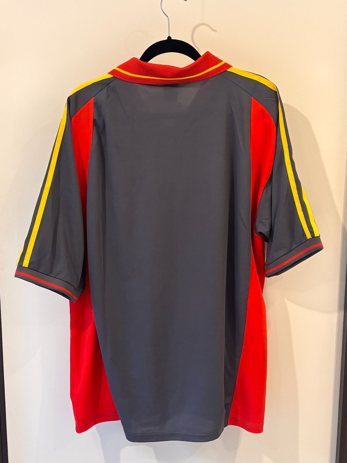 adidas アディダス 襟付きゲームシャツ 万国旗タグ 90s ビックシルエット 古着 赤 グレー サッカー 刺繡パフォーマンスロゴ