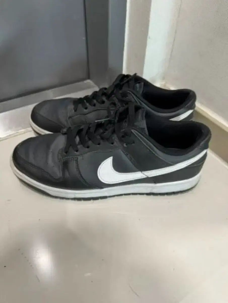 【雷市場（ポンジャン）商品韓国直送】 NIKE(ナイキ) ダンク ロー 270 コア 黒
