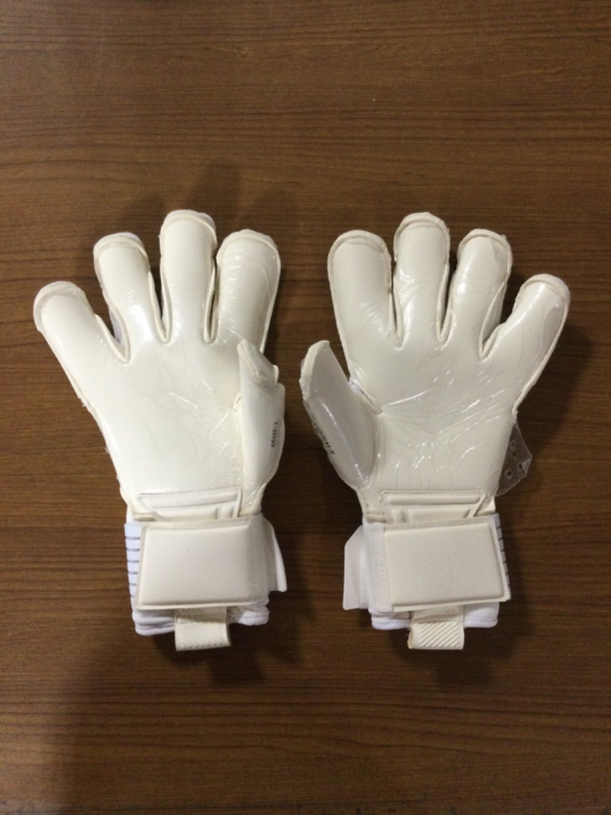 キーパーグローブ新品未使用8号 セルスキーパーグローブ 新品未使用