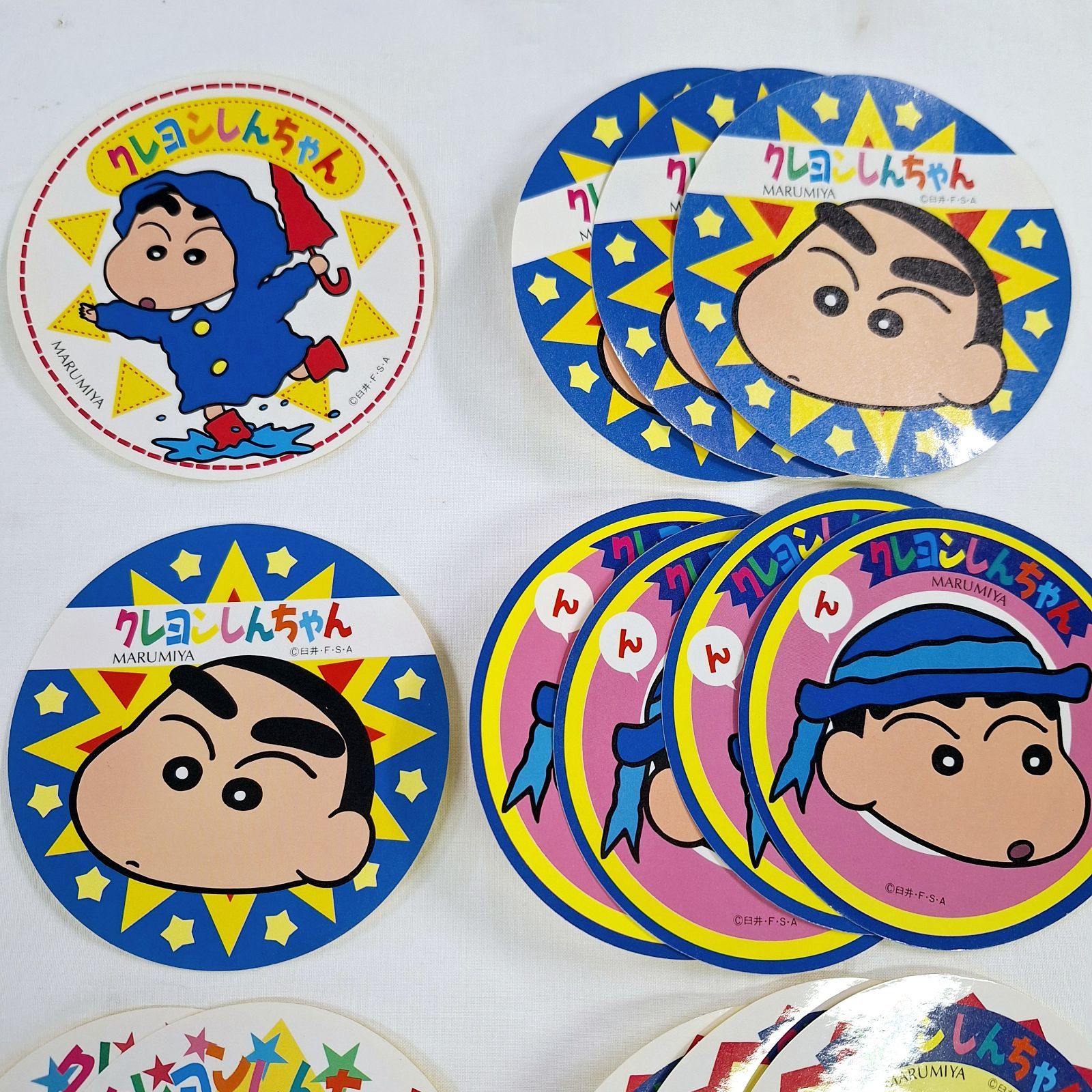 クレヨンしんちゃん 缶バッジ 当時物 昭和平成レトロ クレヨンしんちゃん 缶バッジ 当時物 平成レトロ