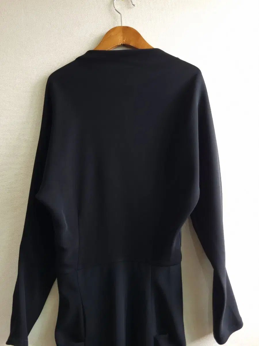 ハンサムタイム ブラック スリット ロング ONE PIECE NICORILABO_COM