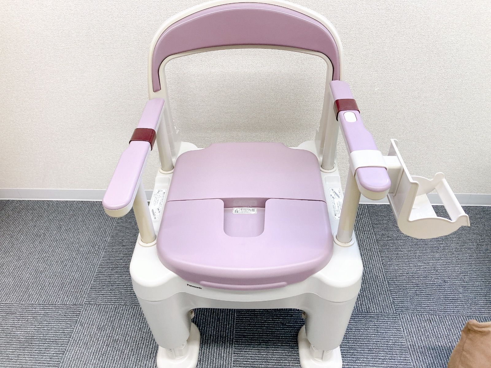 ●0Panasonic パナソニック ラフィーネ ポータブルトイレ 介護用品 その他 3