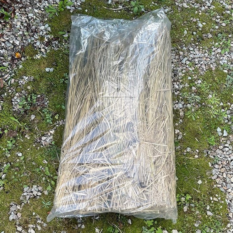 約5kg 長い藁 束 稲藁 農薬不使用 無農薬 天日干し 天然乾燥 約5kg 長い藁 束 稲藁 農薬不使用 無農薬 天日干し 天然乾燥